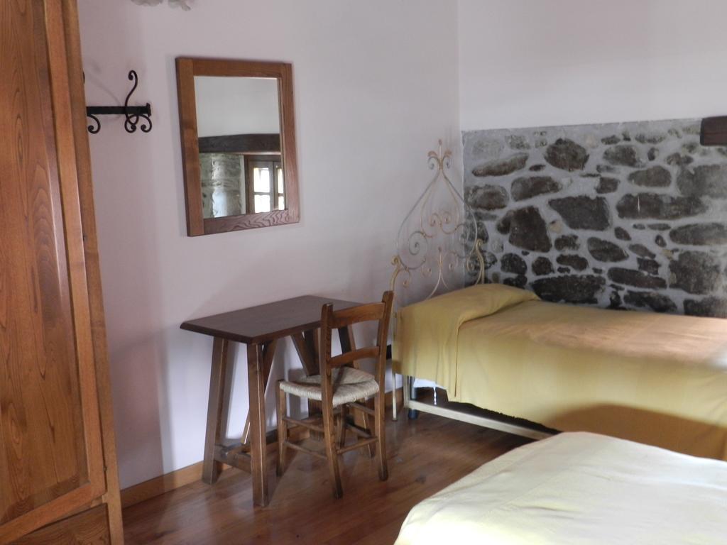 Agriturismo Il Corniolo Castiglione di Garfagnana Rom bilde