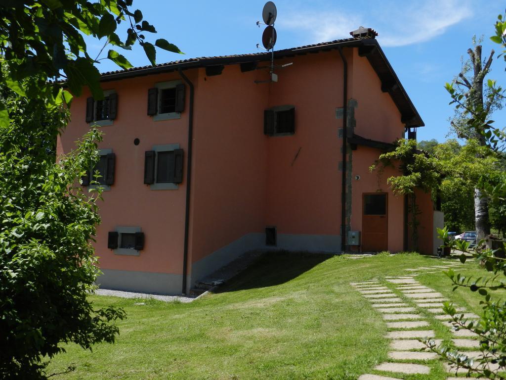 Agriturismo Il Corniolo Castiglione di Garfagnana Rom bilde